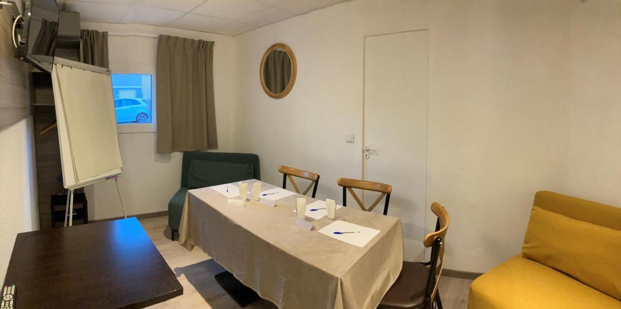 Contact Hotel Marseille Aubagne La Penne-sur-Huveaune Exterior photo